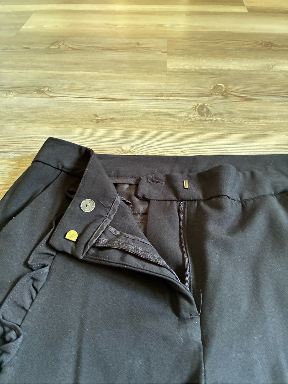 Cynthia Rowley Ruffle accent dress pants Black Womens 8 Career Stretchy Staple - Picture 10 of 11